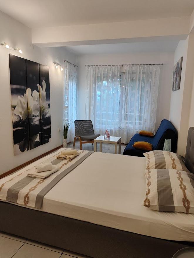 Nemira Beach Apartments Omiš Exteriör bild