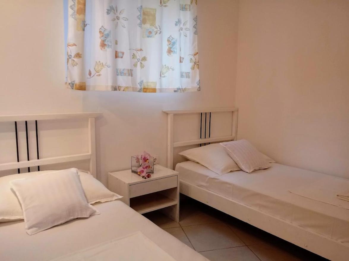 Nemira Beach Apartments Omiš Exteriör bild